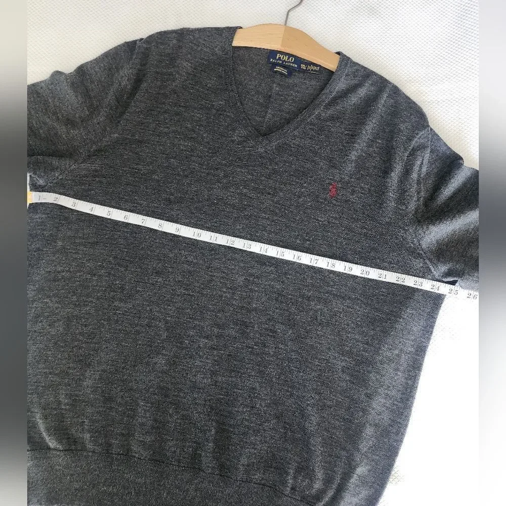Ralph Lauren Men's V-Neck Gray Sweater